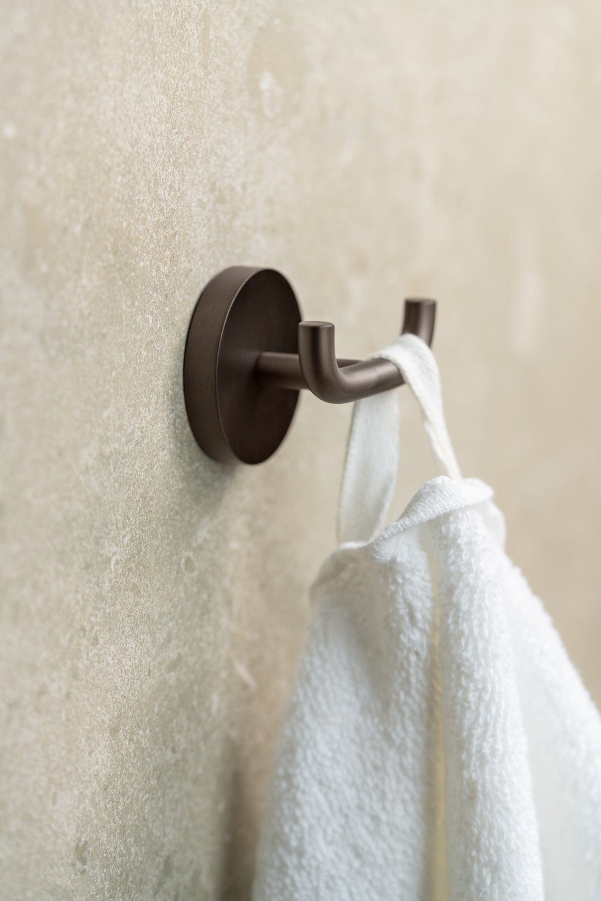 Calm Double | Knage i Bruneret Messing Ø 45 mm x D 38 mm Alexander & Wilks 620082-41 FINICC