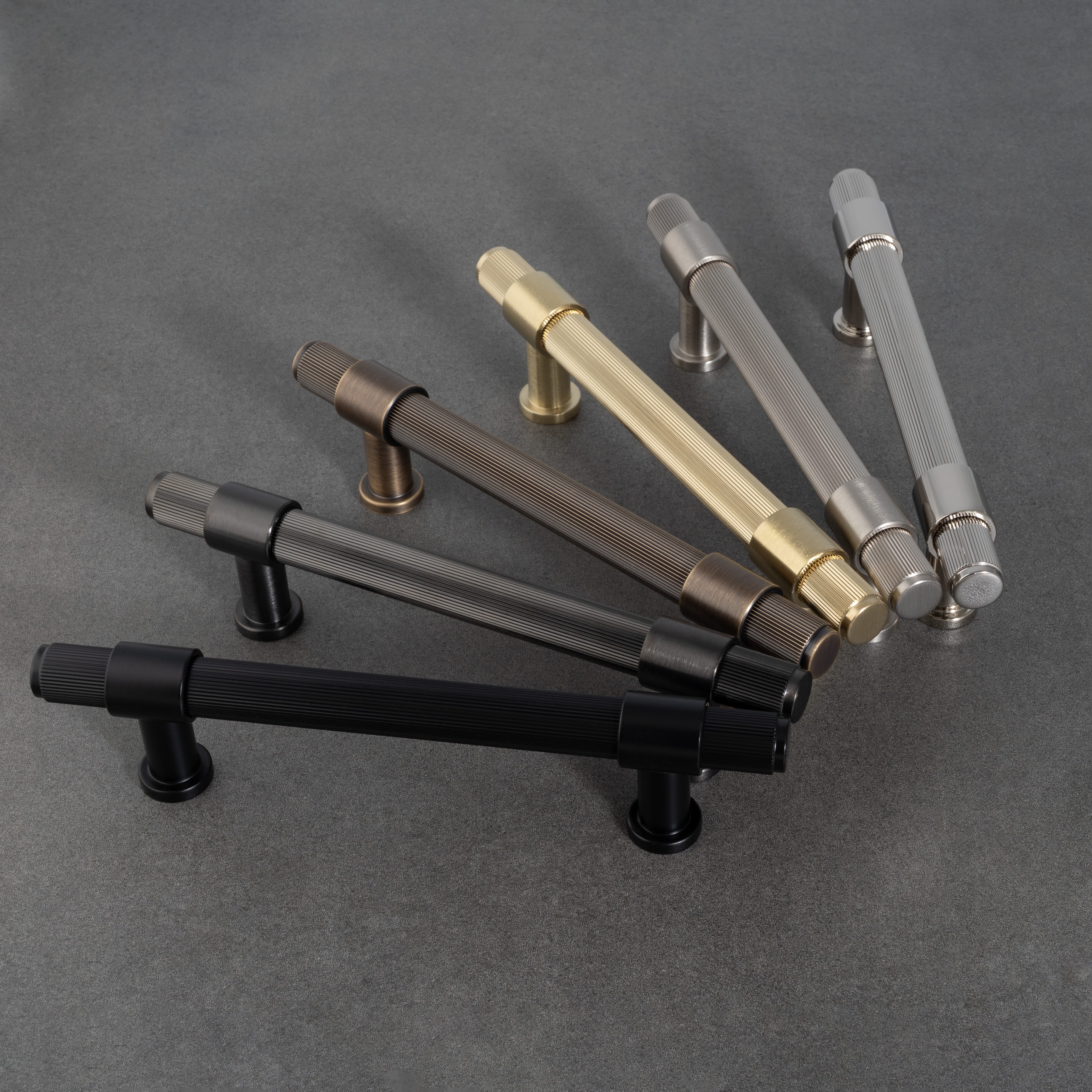 Kingston Reeded | Greb i Sort Alexander and Wilks FINICC