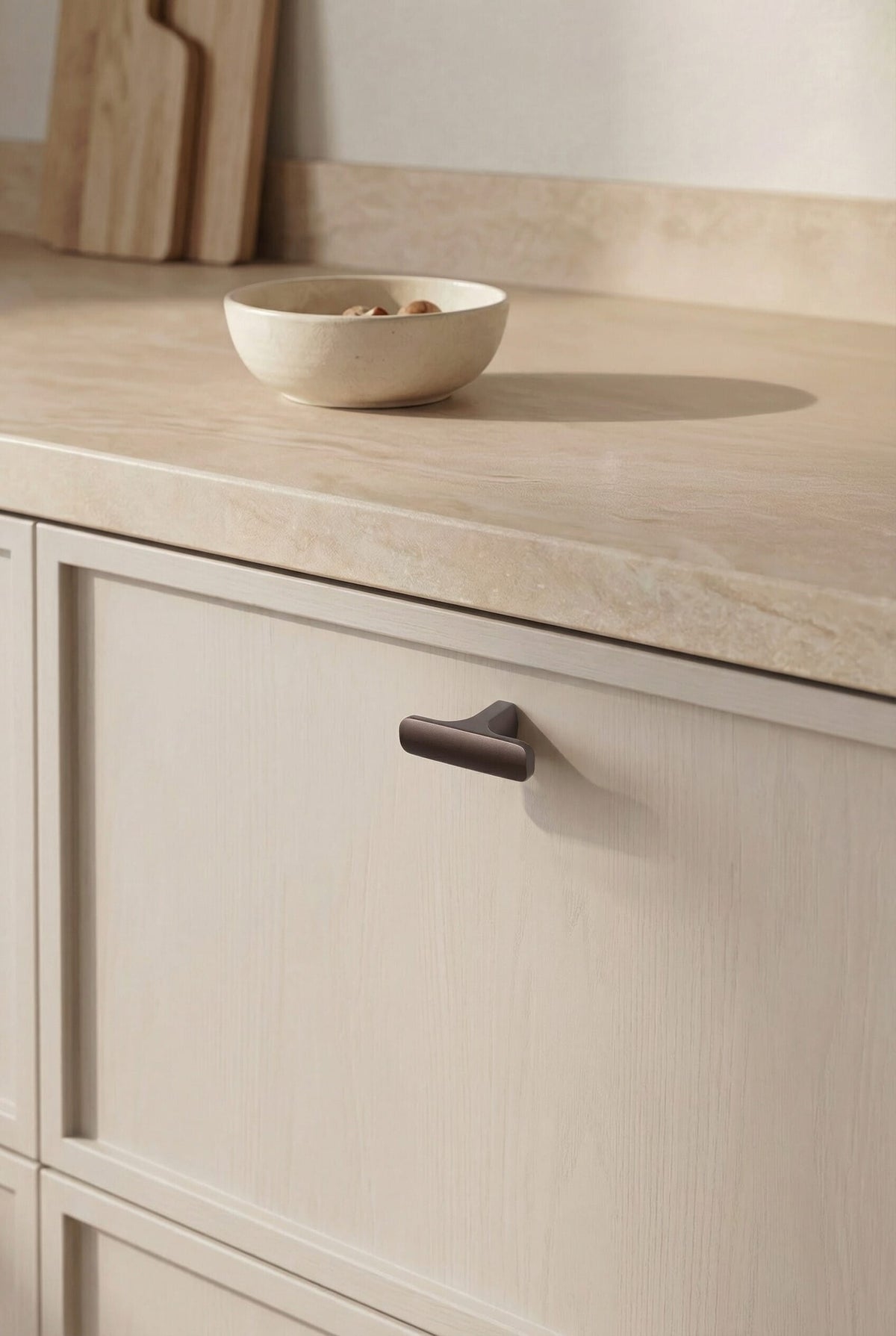 Ethel | Greb i Bronze finish Beslag Design FINICC
