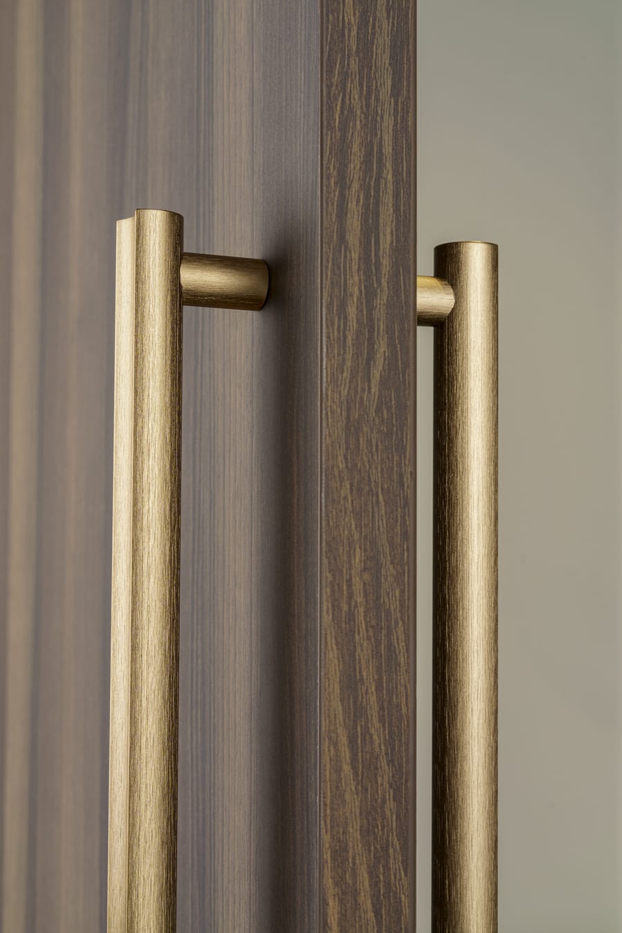 Moon Big | Pull Bar i Cava Messing - Dobbeltside montering Viefe FINICC
