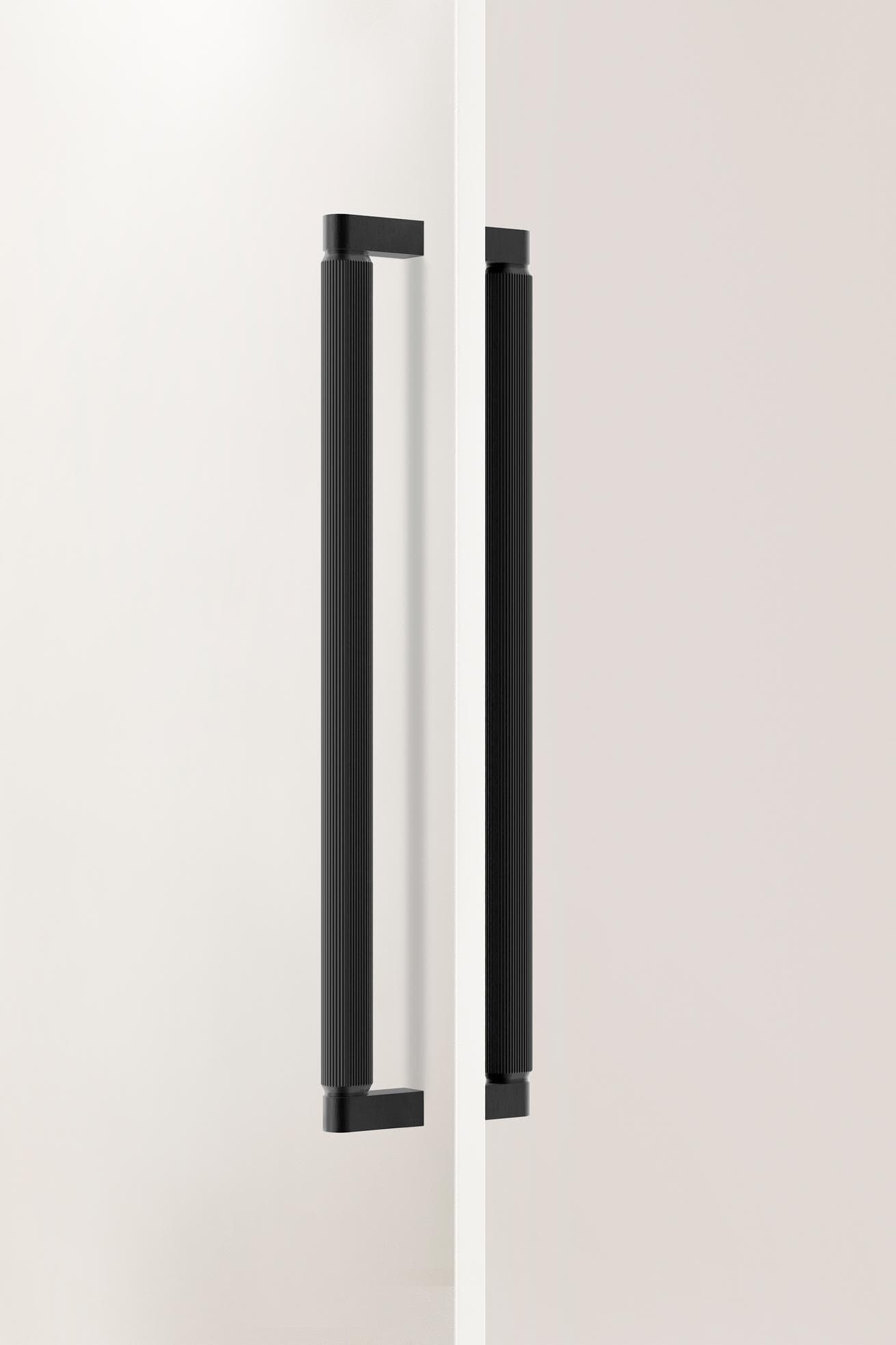 Brooklyn Big | Pull Bar i Børstet Sort - Dobbeltsidet montering Viefe FINICC