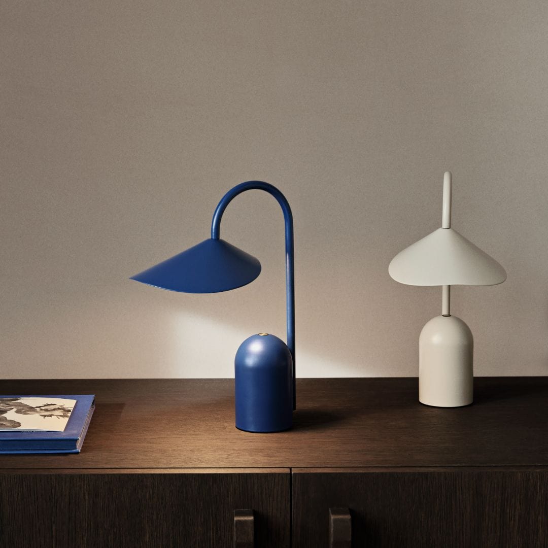 Arum Portable Lamp - Bright Blue