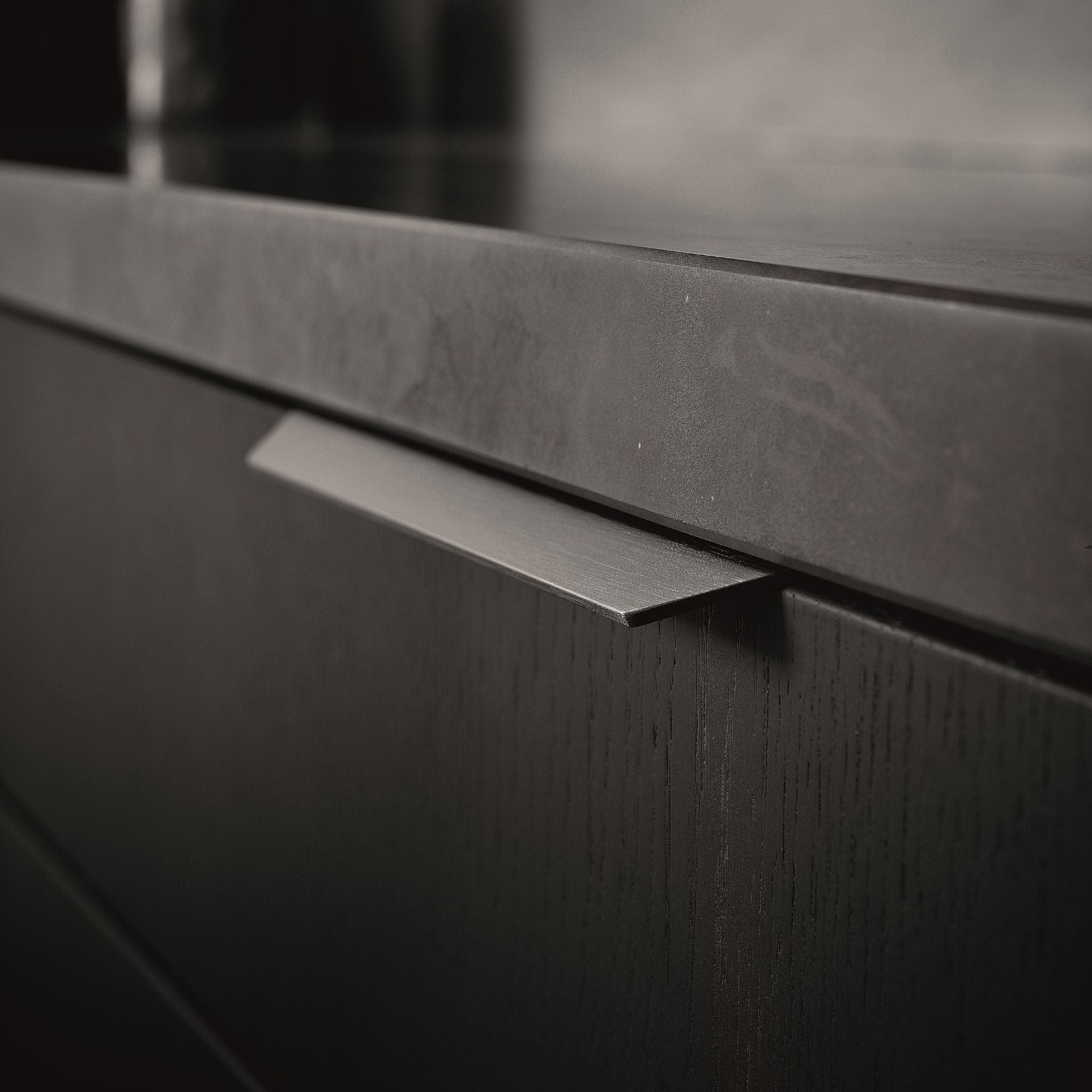 Blaze 2 | Greb i Børstet Antracit Furnipart FINICC