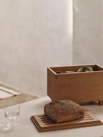 Bon Wooden Box | Brödkorg i Ek