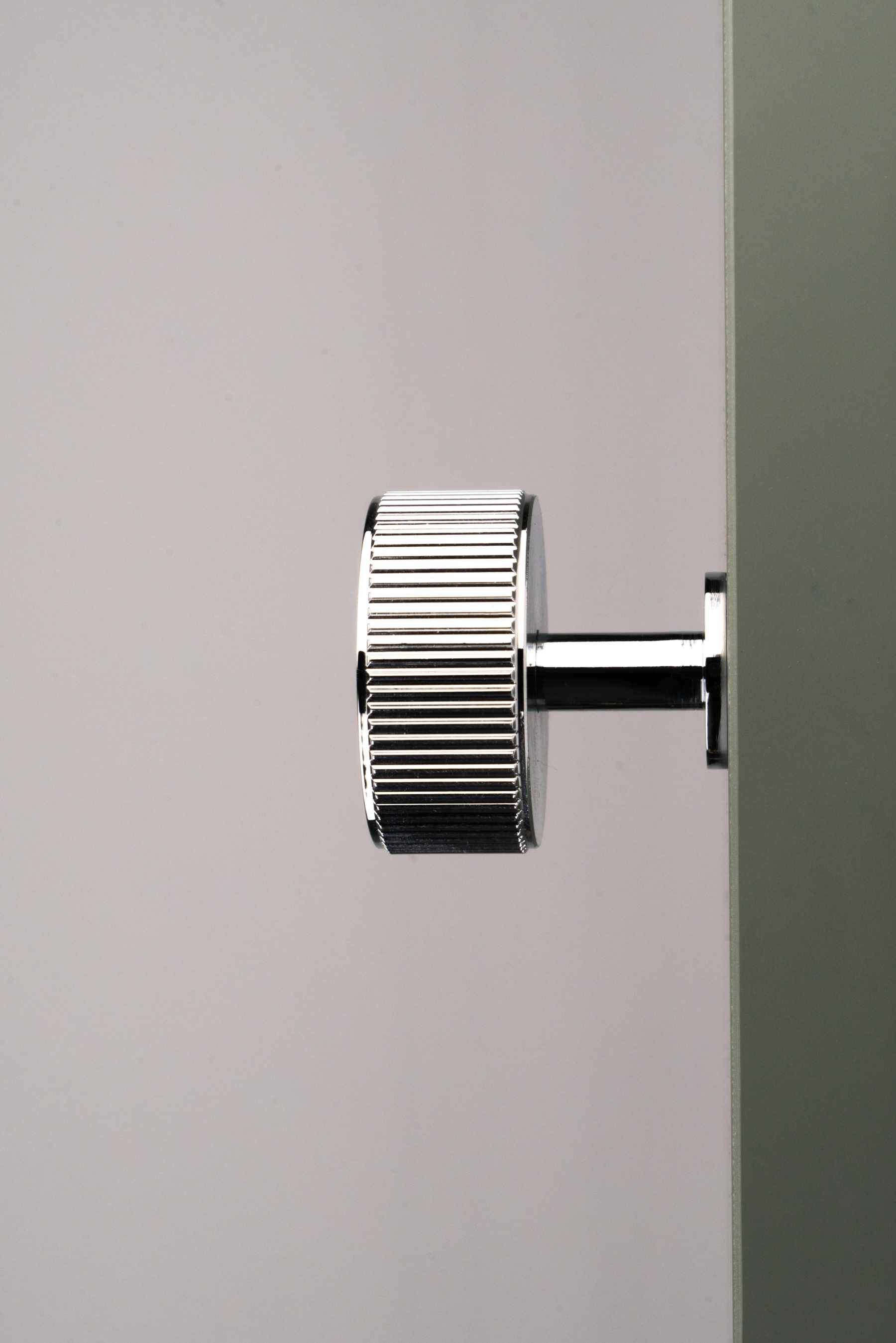 CB Lines Radio | Knop i Blank Krom Ø 35 mm x D 34 mm Carlisle Brass FTD713CP FINICC