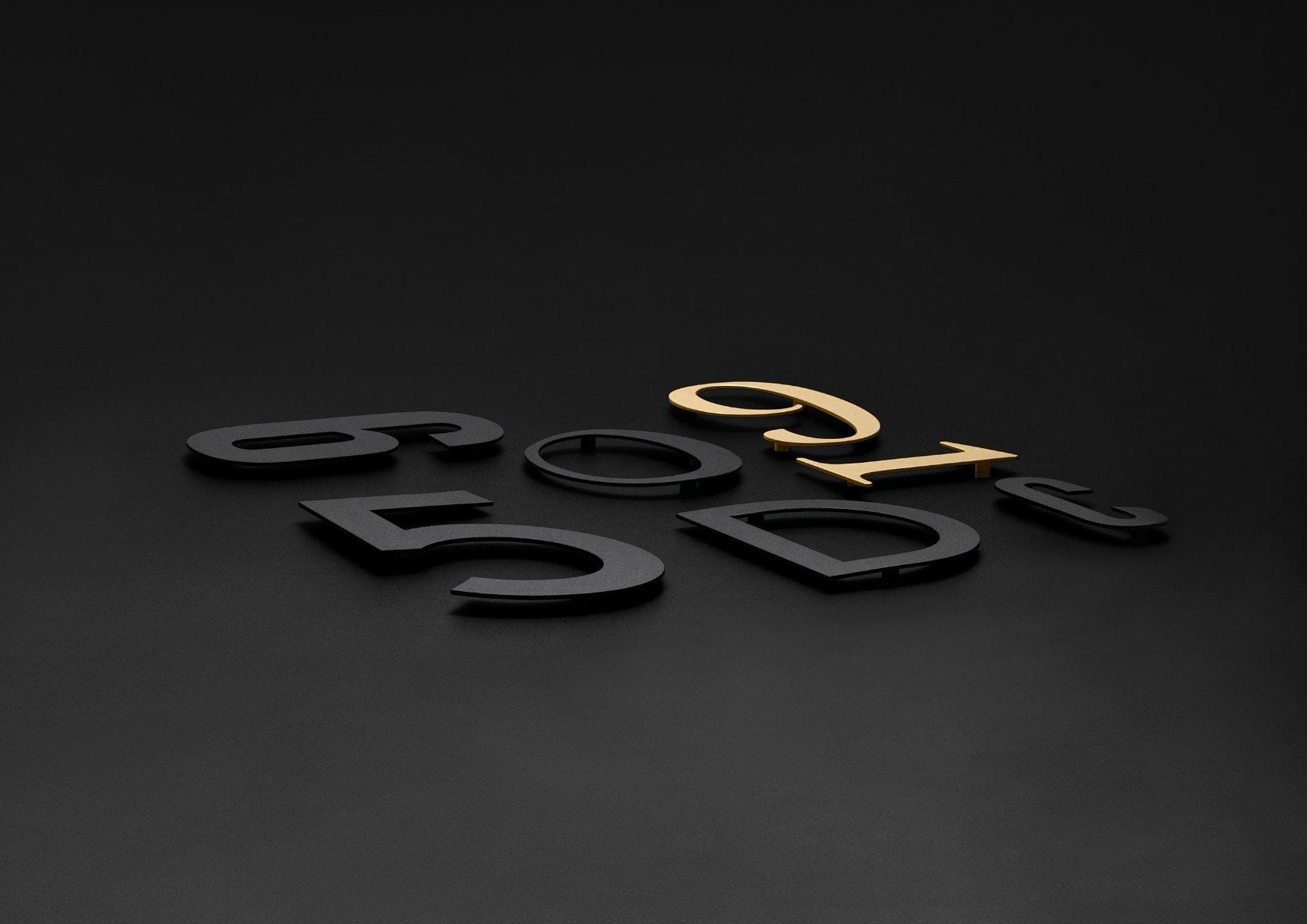 Century | Husnummer och -bokstäver i Mässing