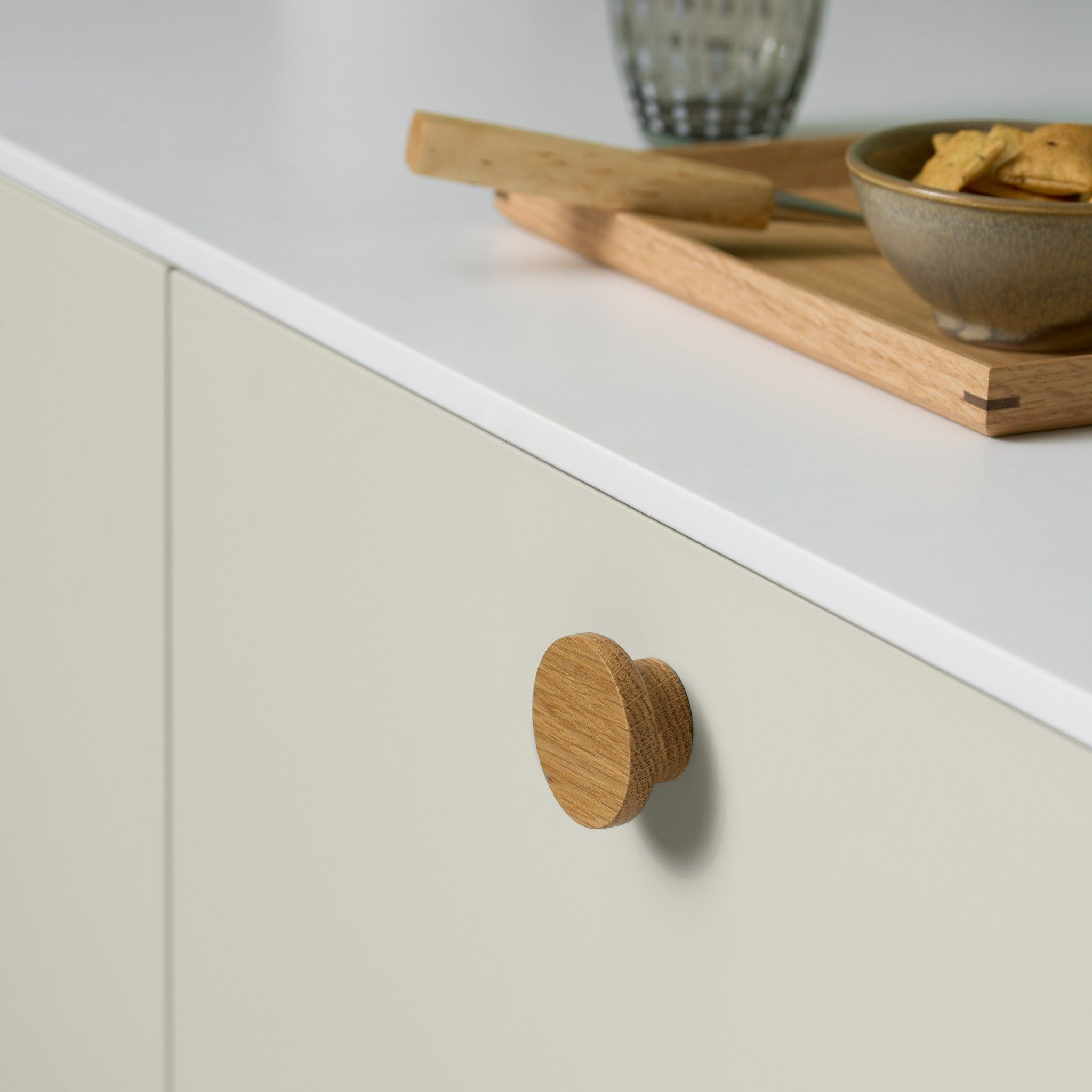 Circle | Knop i Lakeret Eg Ø 50 mm x D 24 mm Furnipart FP-103820050-052 FINICC