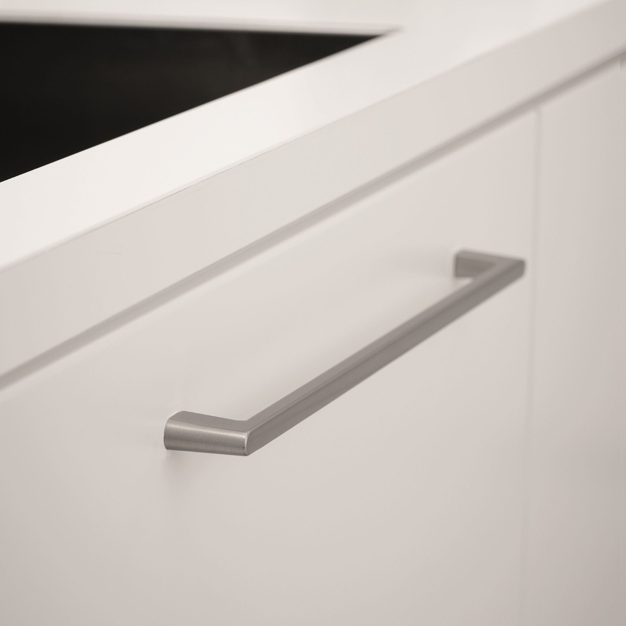 Diner | Greb i Rustfrit Stål Finish Furnipart FINICC