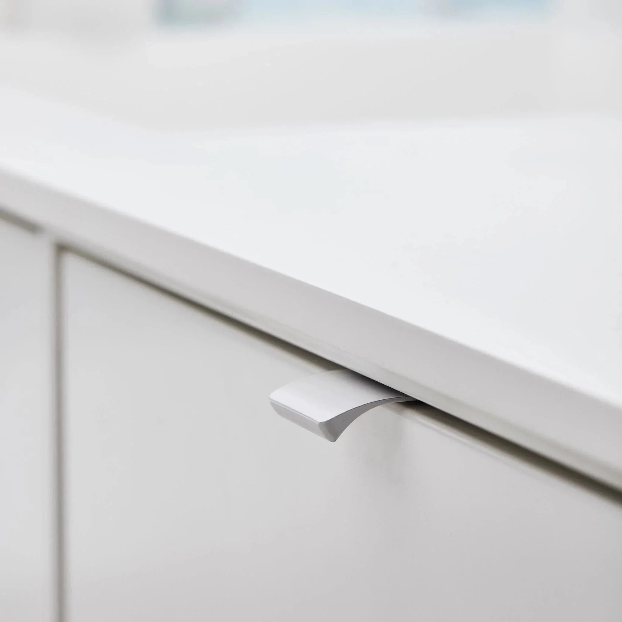 Edge Straight | Handtag i Matt Vit