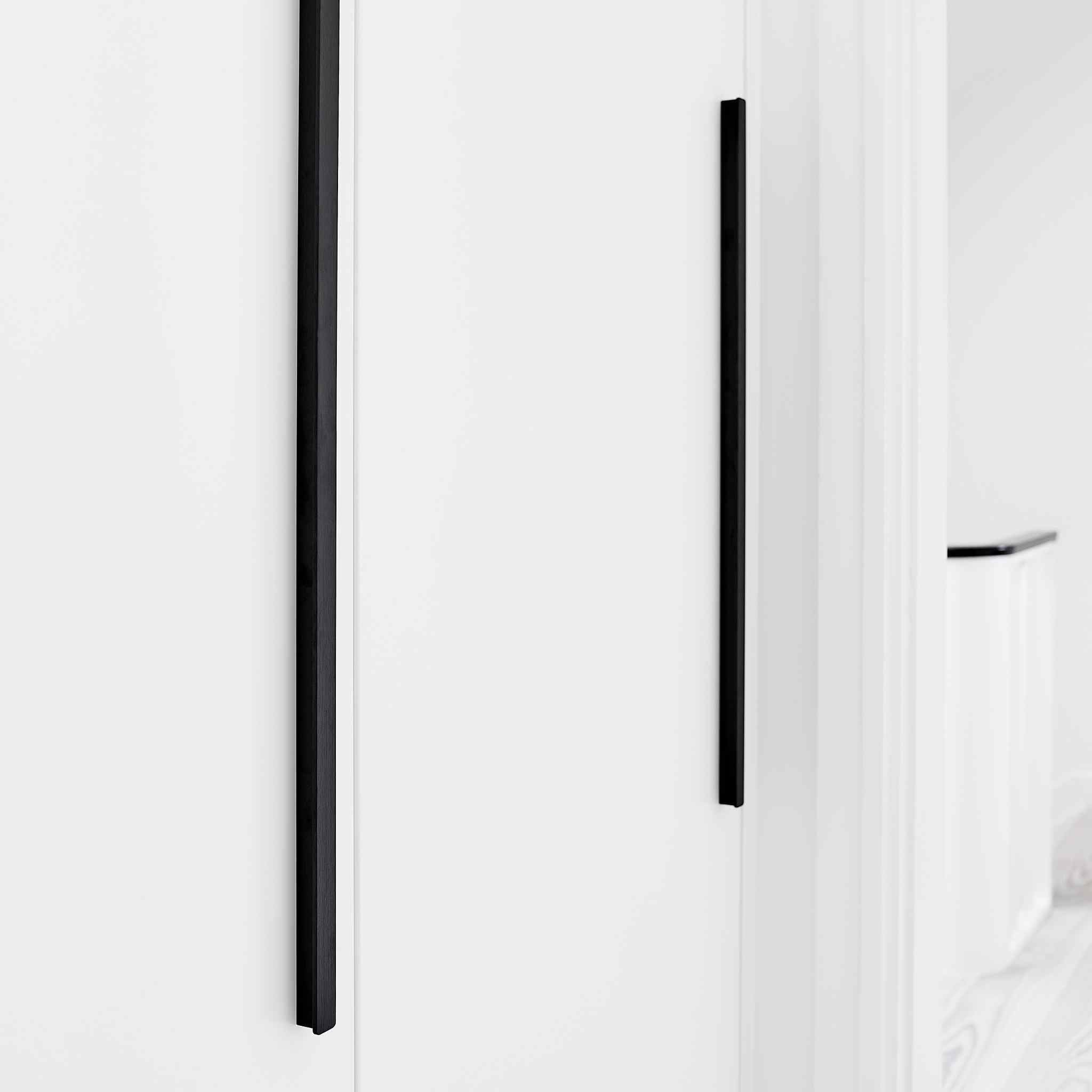 Elan | Greb i Børstet Mat Sort Furnipart FINICC