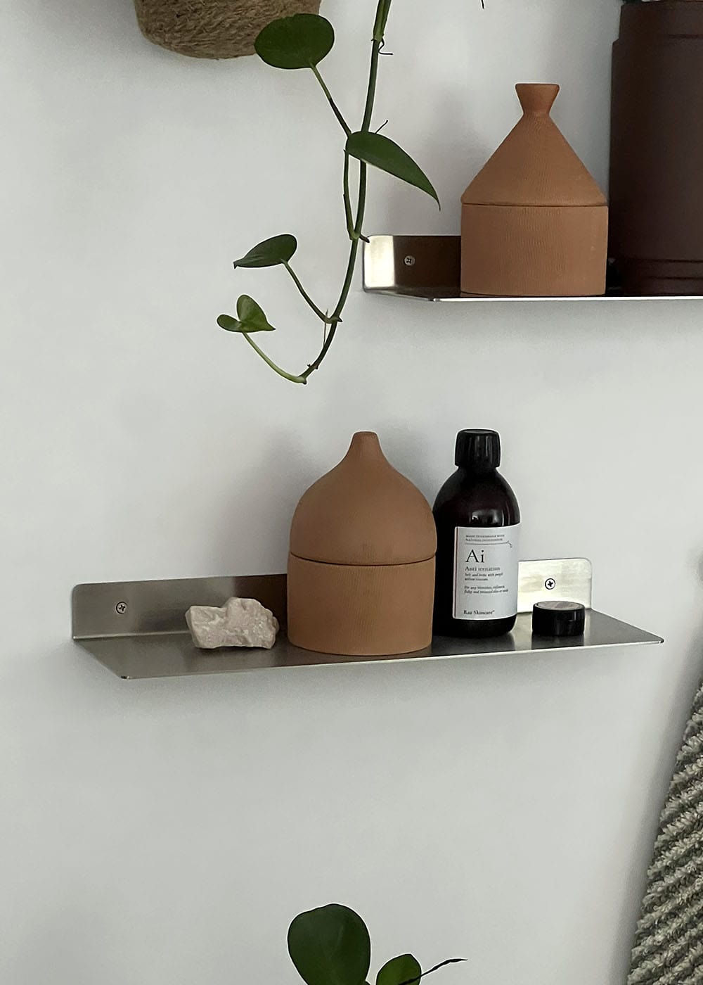 Float | Hylde i Børstet stål L 40 cm x B 4 cm MOUD Home MH-211960 FINICC