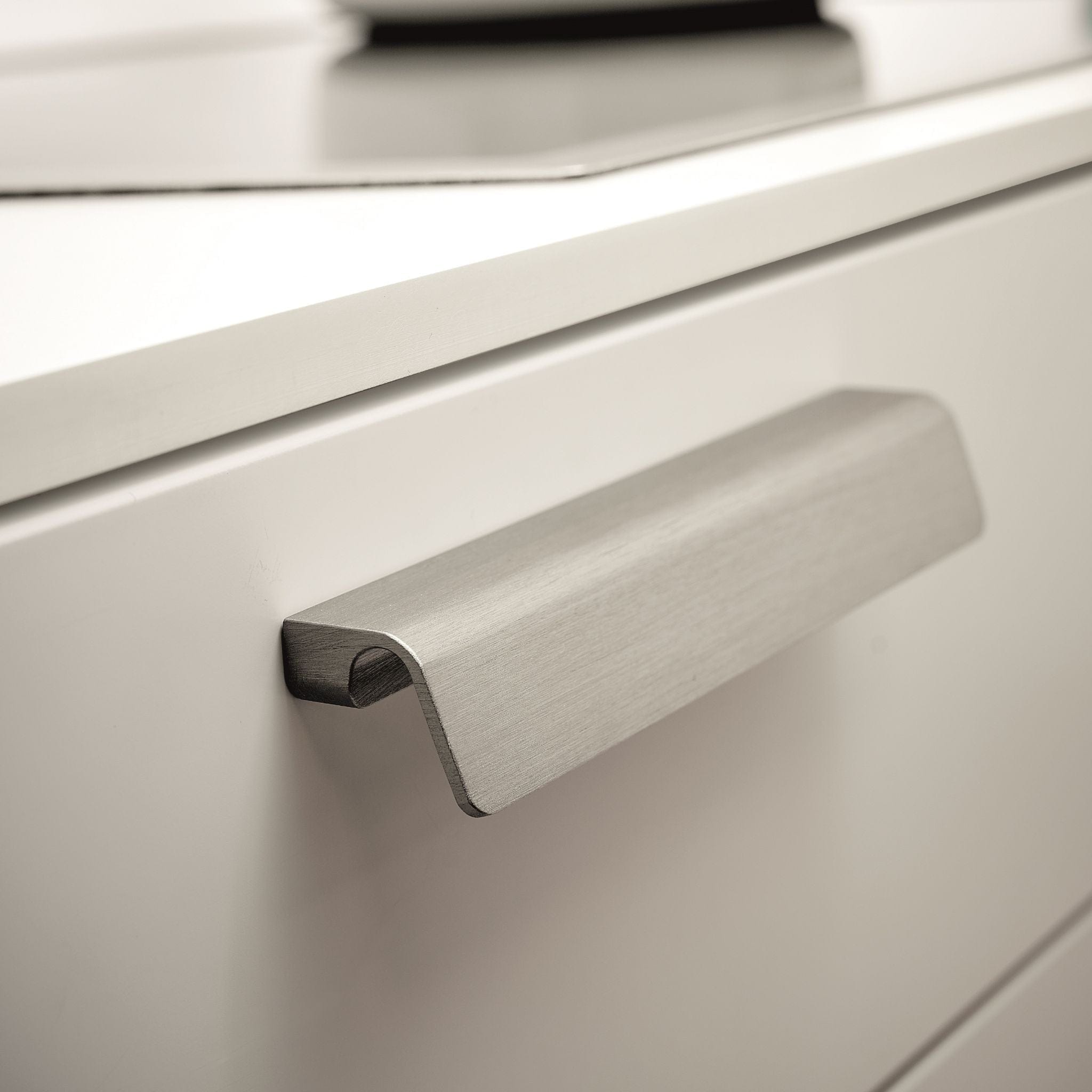 Fringe | Greb i Rustfrit Stål Finish L 170 mm (C/C: 160 mm) Furnipart FP-442220160-66 FINICC