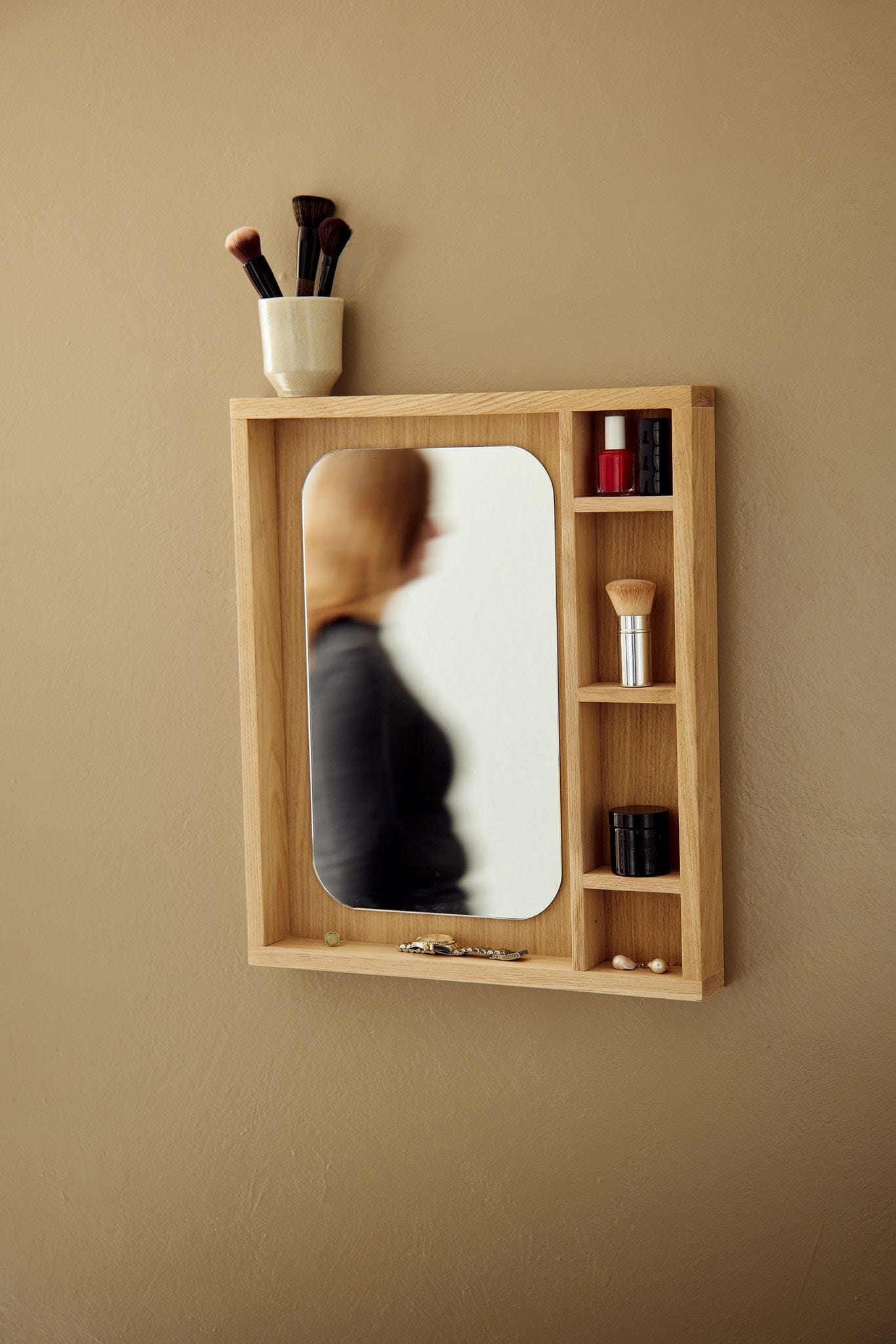 Glance | Spejl i Eg L 52 cm x B 45 cm Andersen Furniture AF4-404020 FINICC