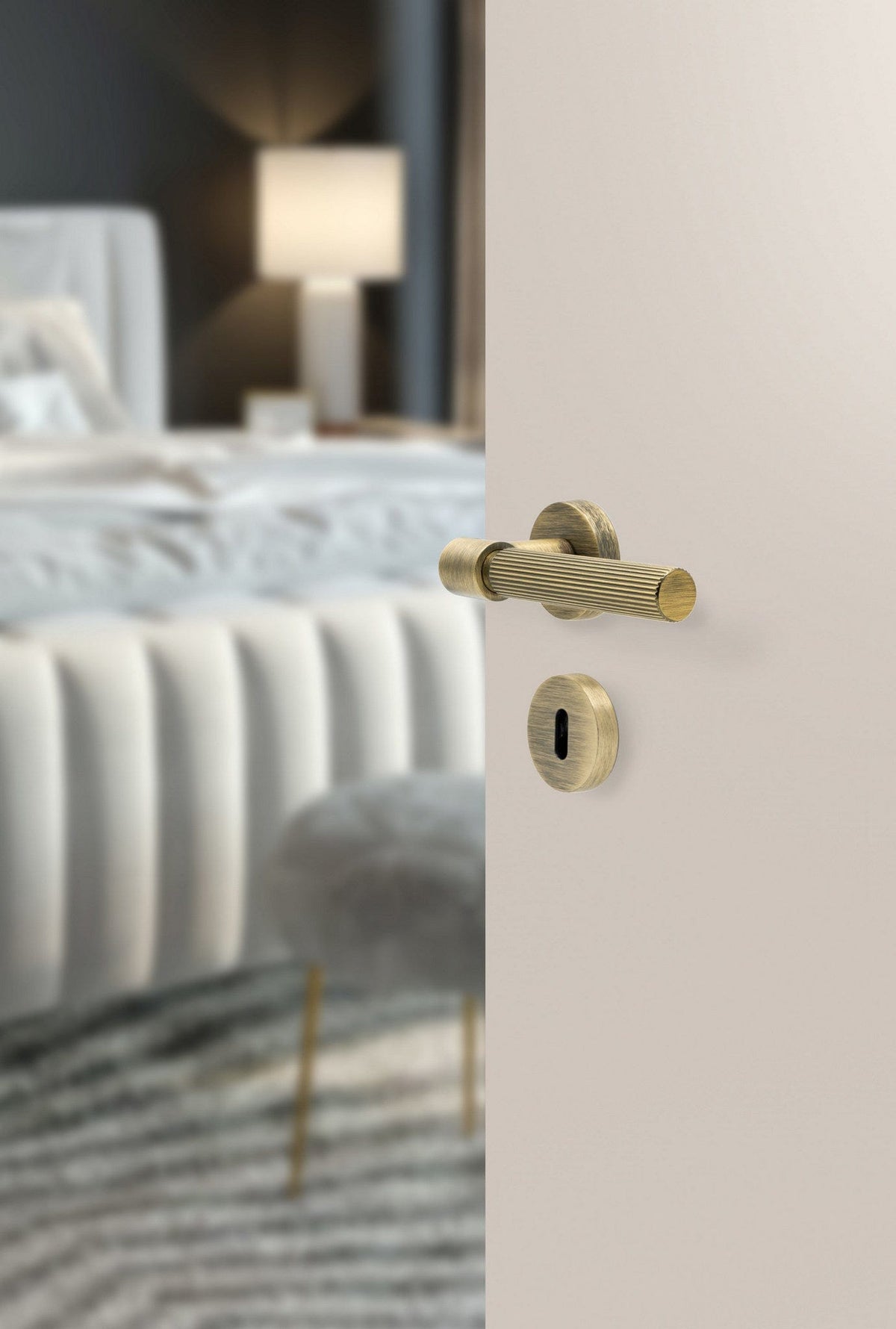 Helix Stripe | Dørhåndtag i Antik Bronze L 150 mm (C/C 30 mm) Beslag Design 752011-41 FINICC