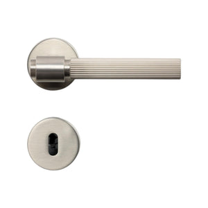 Helix Stripe | Dörrhandtag i Borstad Rostfritt Stål Finish