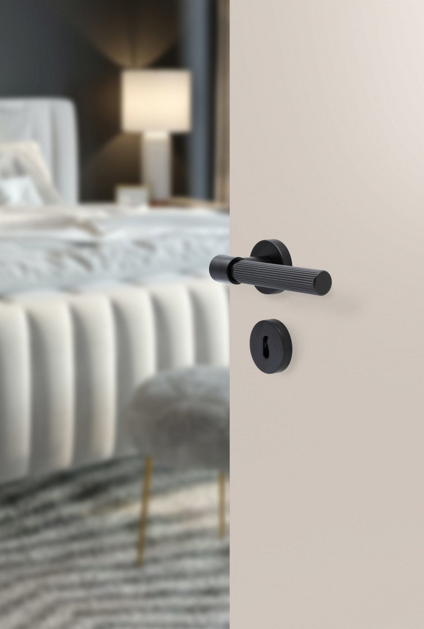 Helix Stripe | Dørhåndtag i Mat Sort L 150 mm (C/C 30 mm) Beslag Design 752010-41 FINICC