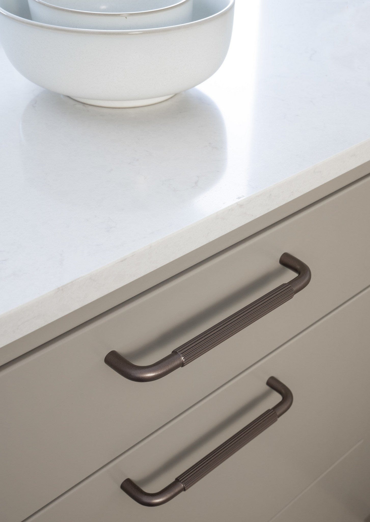 Helix Stripe | Handtag i Dark Bronze