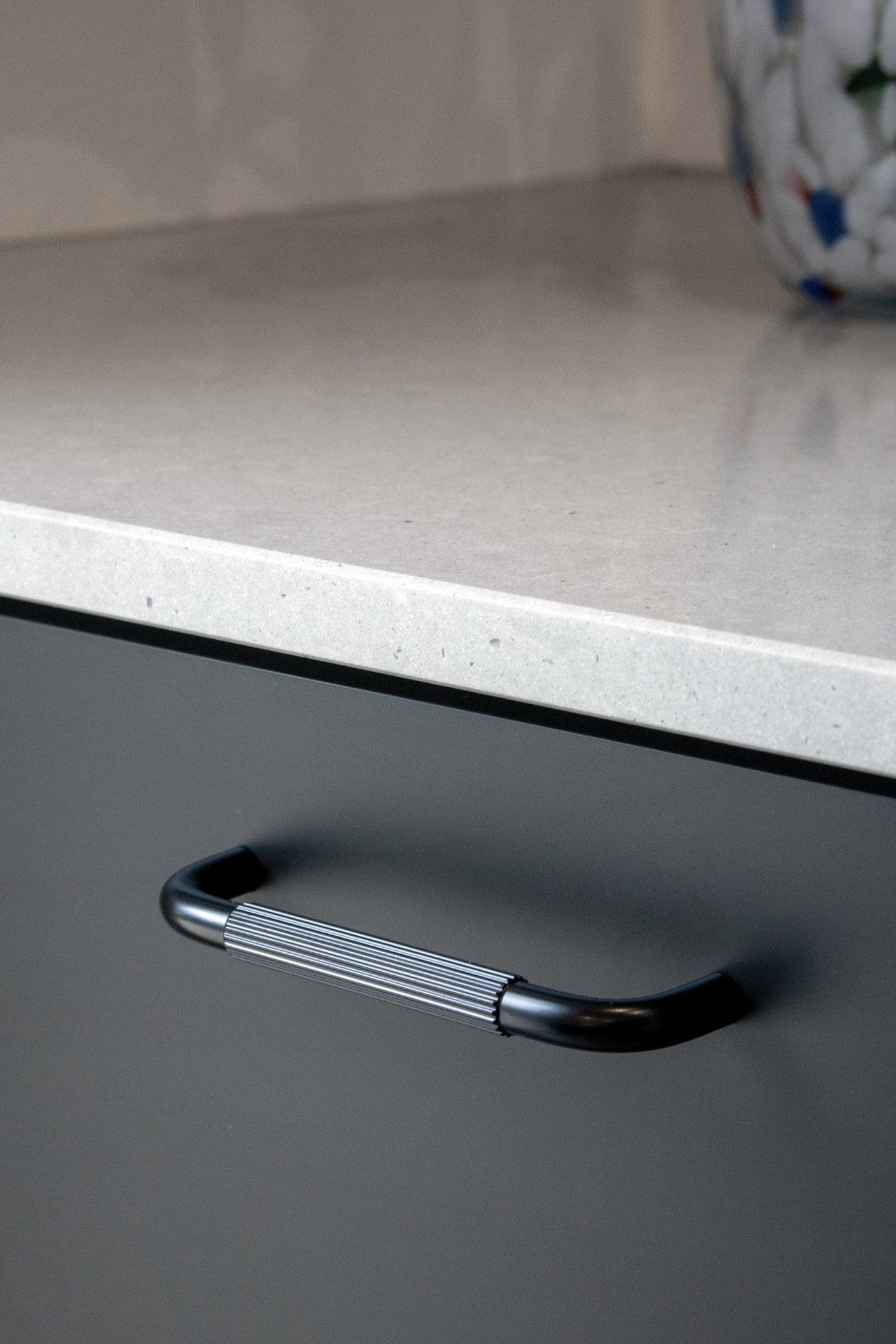 Helix Stripe | Handtag i Matt Svart