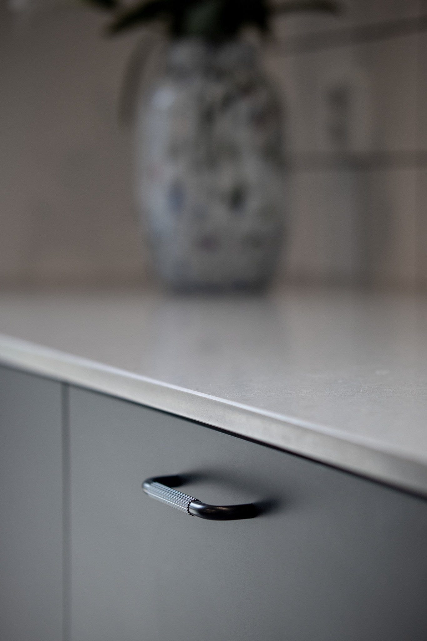 Helix Stripe | Handtag i Matt Svart
