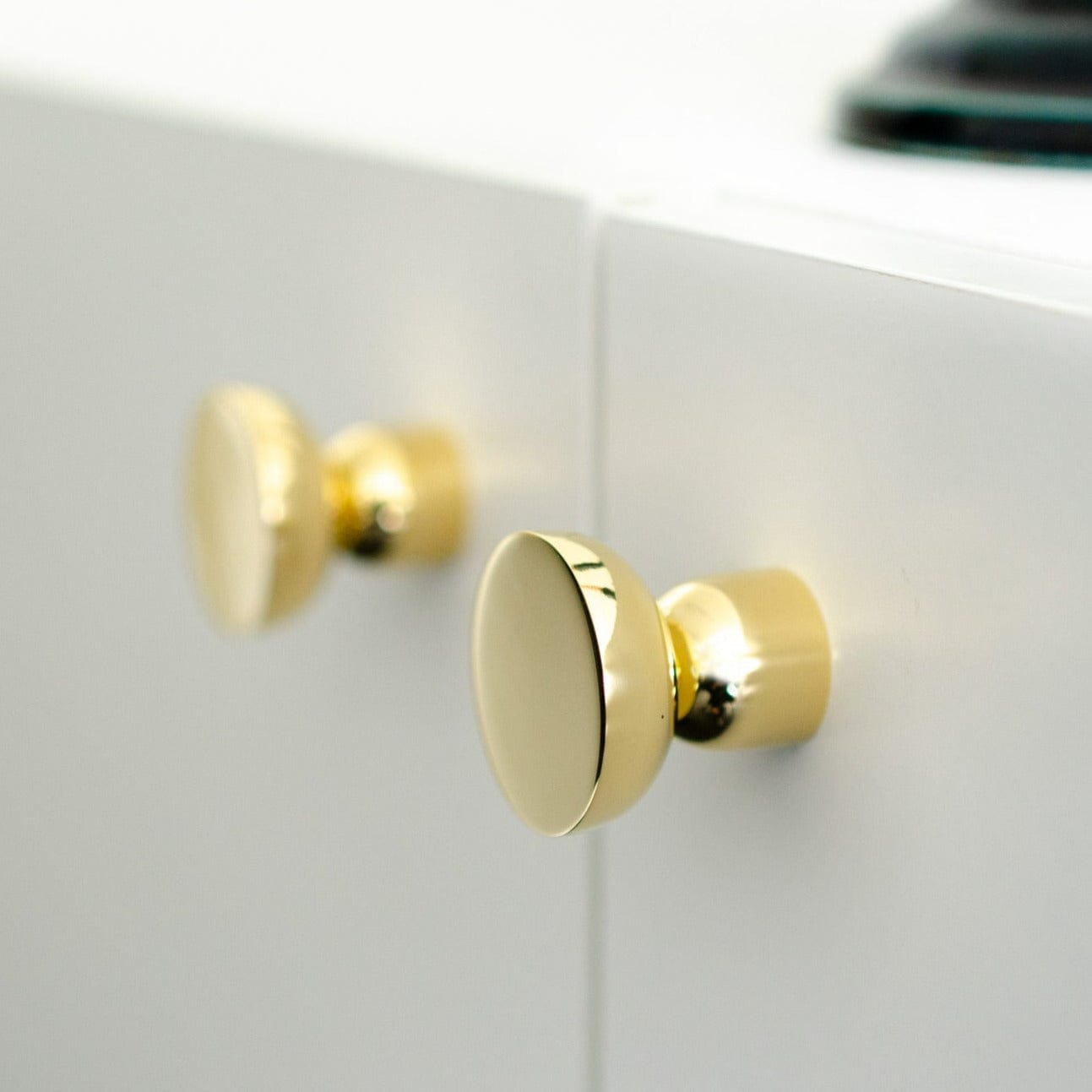 Kokeshi 3032  | Knop/Knage i Poleret Messing uden Lak Ø 30 mm x D 32 mm BB Sweden BB-KN52M FINICC