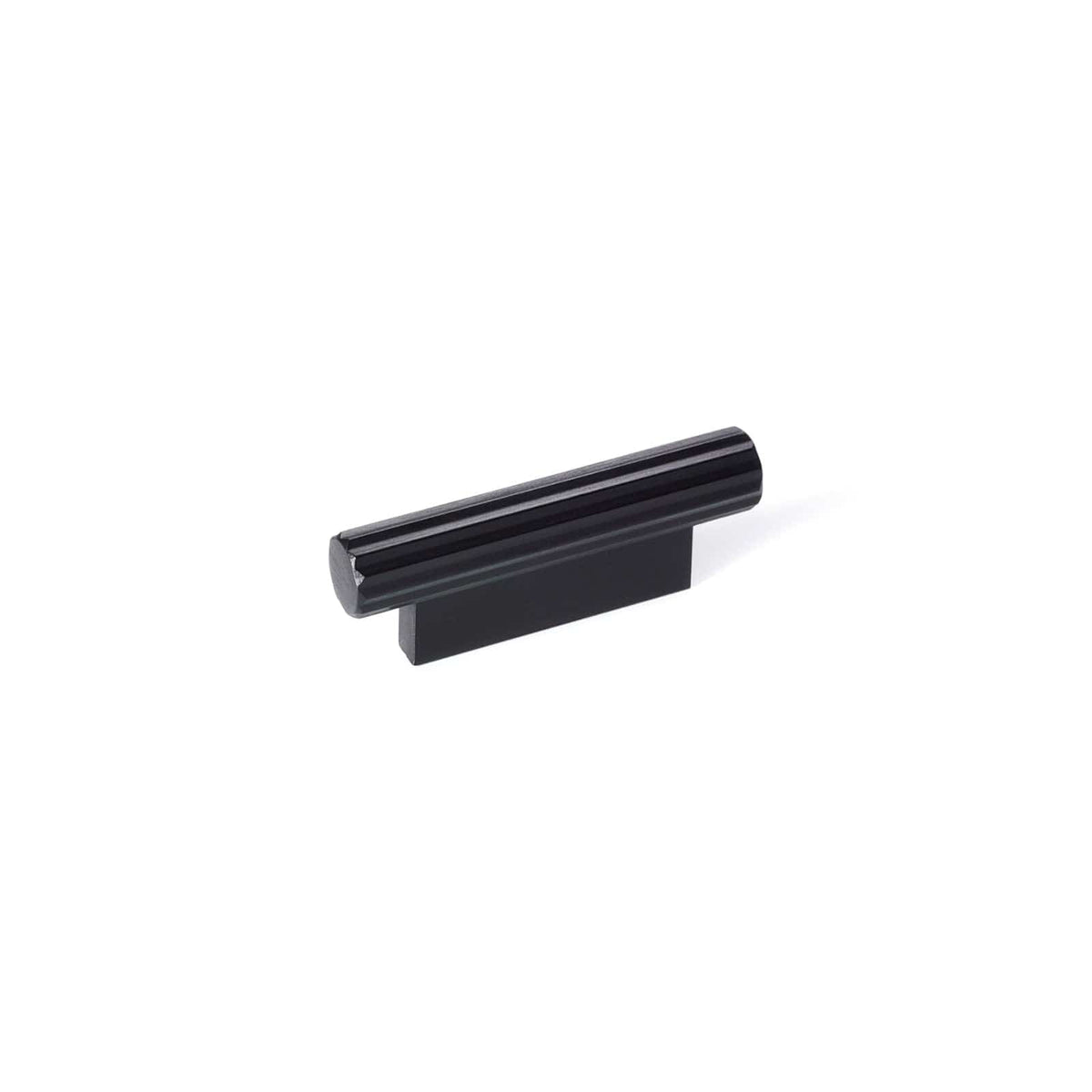 Line | Greb i Børstet Sort L 64 mm (C/C 32 mm) METAKOR MK-70.4194.91 FINICC