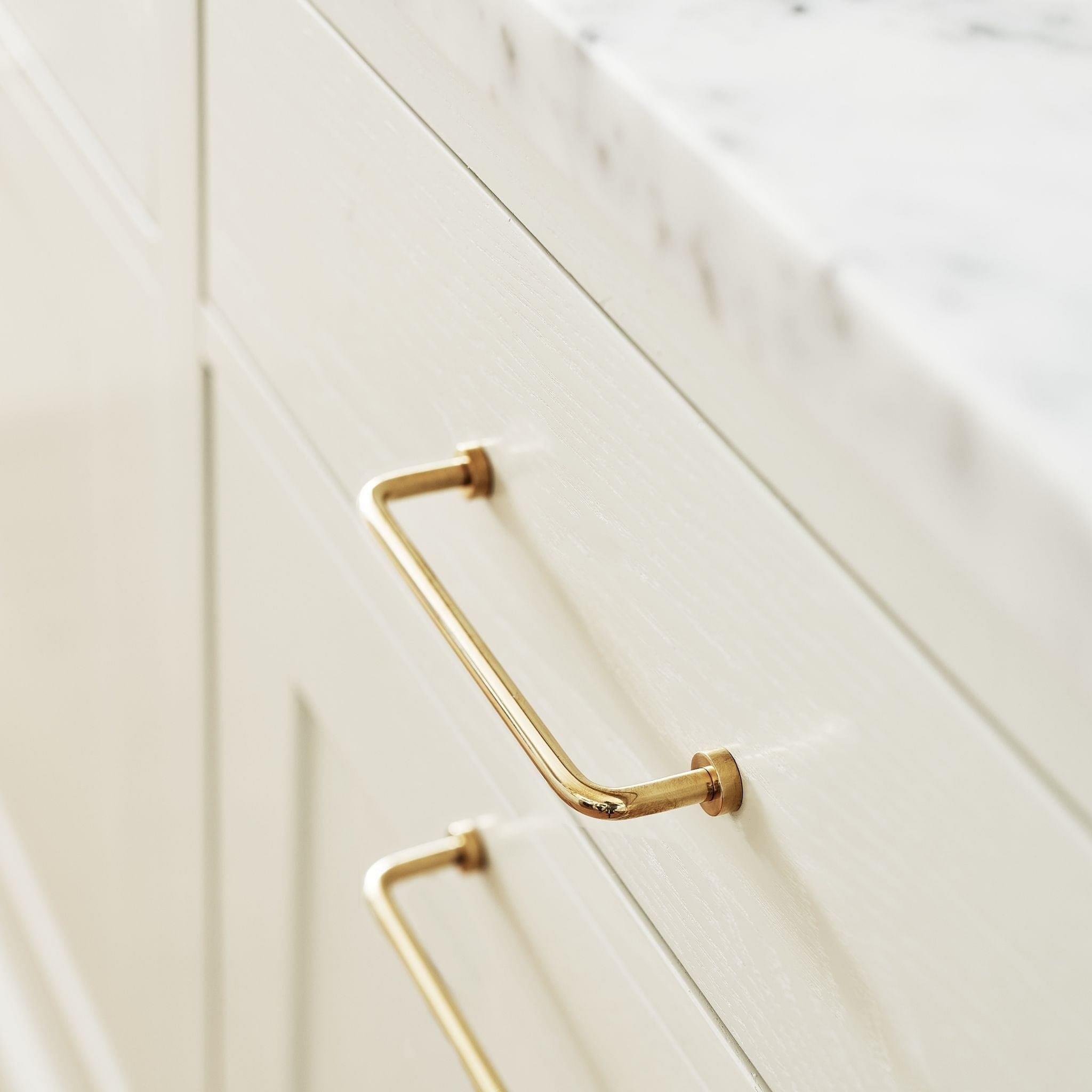 Lounge | Greb i Poleret Messing uden Lak Furnipart FINICC