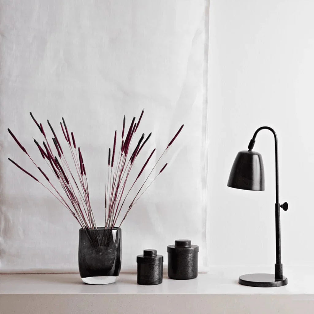 Lumi | Bordlampe i Mat Messing Uden lak Ø 12 cm x H 30-40 cm H. Skjalm P. HSP-58LAMP010 FINICC