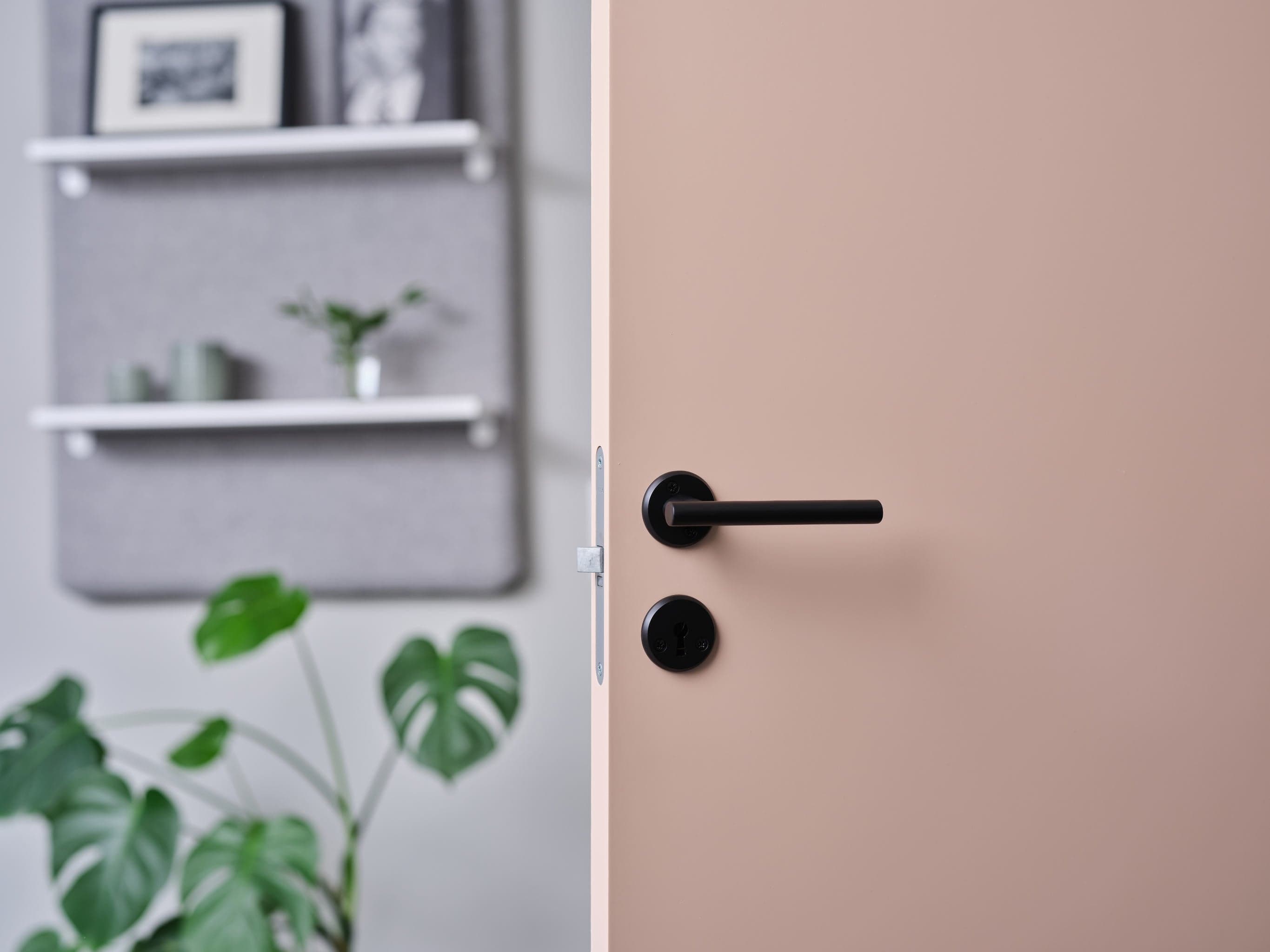 Lyon | Dørhåndtag i Sort inkl nøgleskilte L 135 mm (C/C 30 mm) Habo HB-31165 FINICC