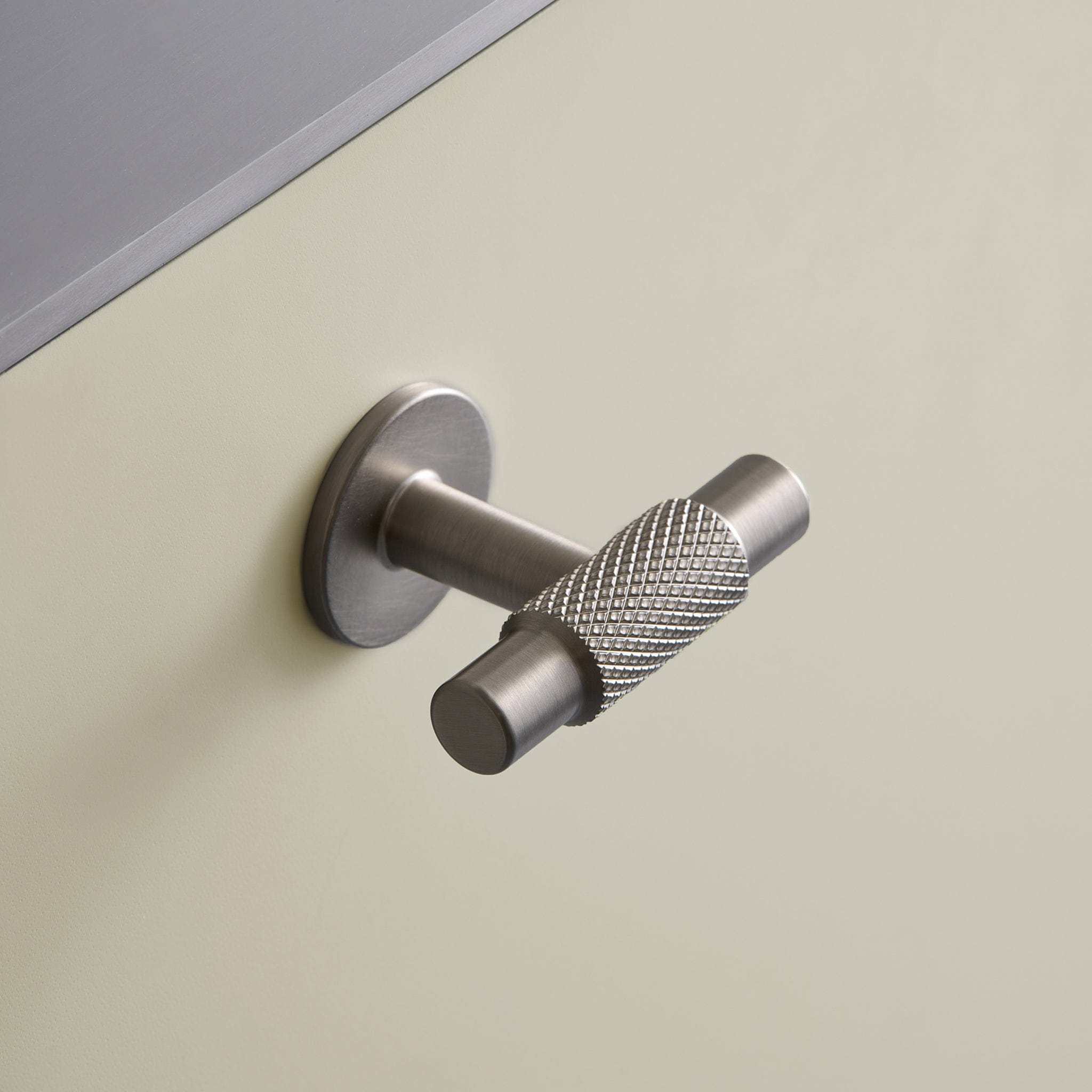 Manor T-Bar | Greb/Knop i Rustfrit Stål Finish L 54 mm x D 39 mm Furnipart FP-549120054-66.1 FINICC