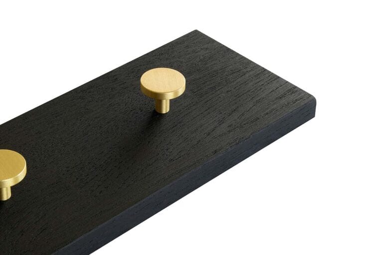 Oak Row | Knagerække i Sort/Messing MOUD Home FINICC