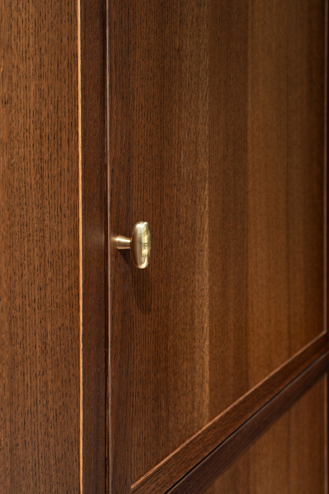 Oliver T | T-Greb i Blank Messing med Lak L 48 mm x D 35 mm Beslag Design 343414-11 FINICC