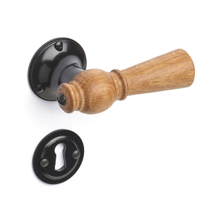 Østerbro | Dörrhandtag i Natur Ek / Svart - 1770/1771 rosetter och nyckelskyltar