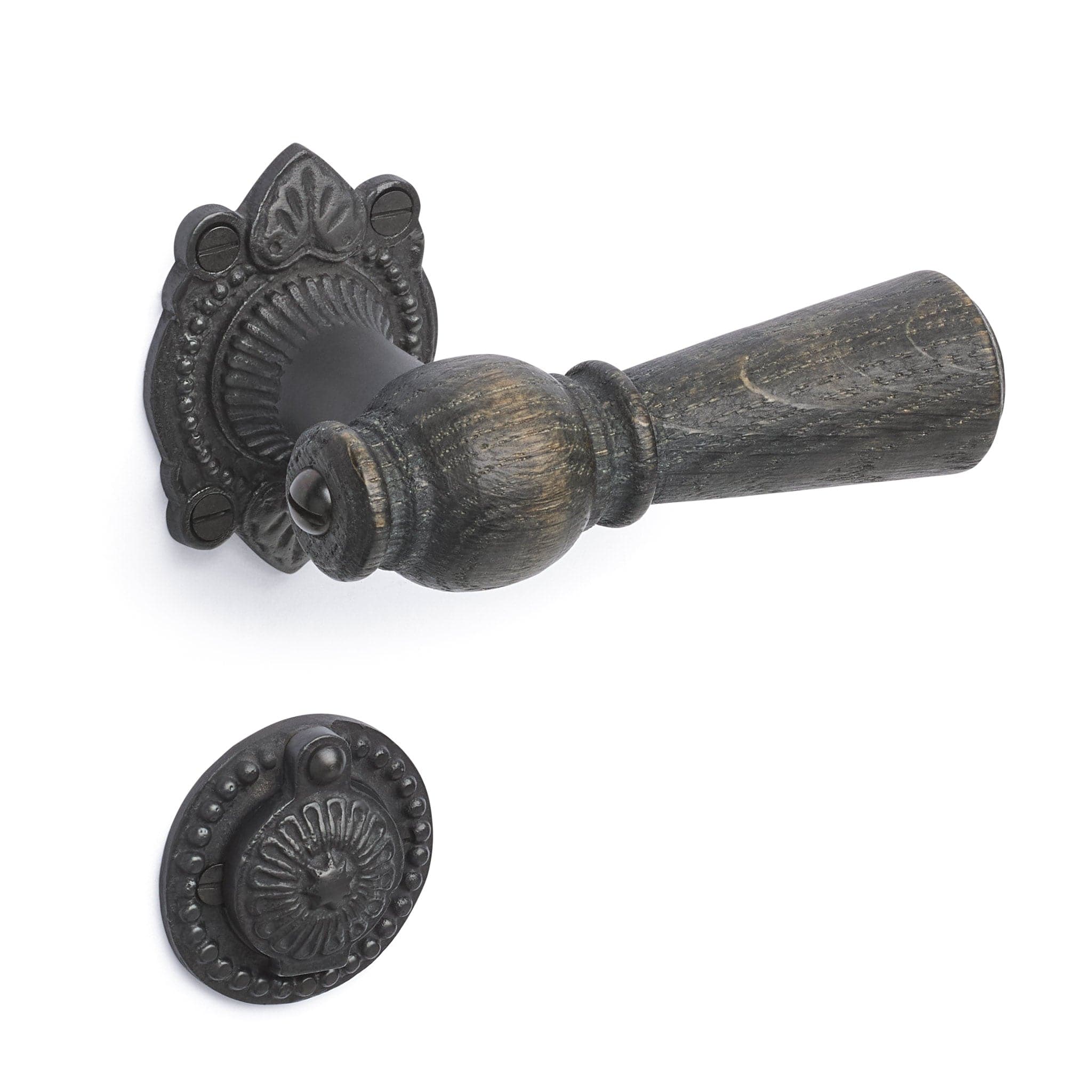 Østerbro | Dørhåndtag i Røget Eg med almue rosetter og nøgleskilte i Sort Oxideret Messing L 111 mm (C/C 30 mm) Sibes ØB-ER-1670-OX FINICC