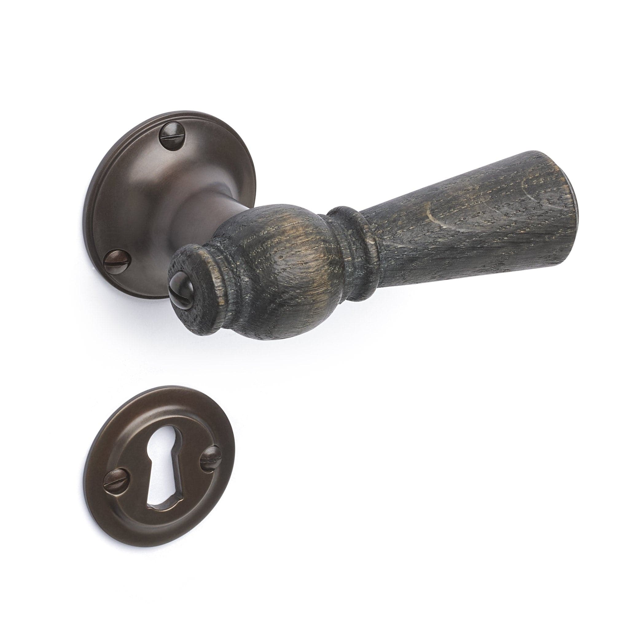 Østerbro | Dørhåndtag i Røget Eg med klassiske rosetter og nøgleskilte i Bruneret Messing - 2026 model L 111 mm (C/C 30 mm) Sibes ØB-ER-1770-BB-DUMMY FINICC