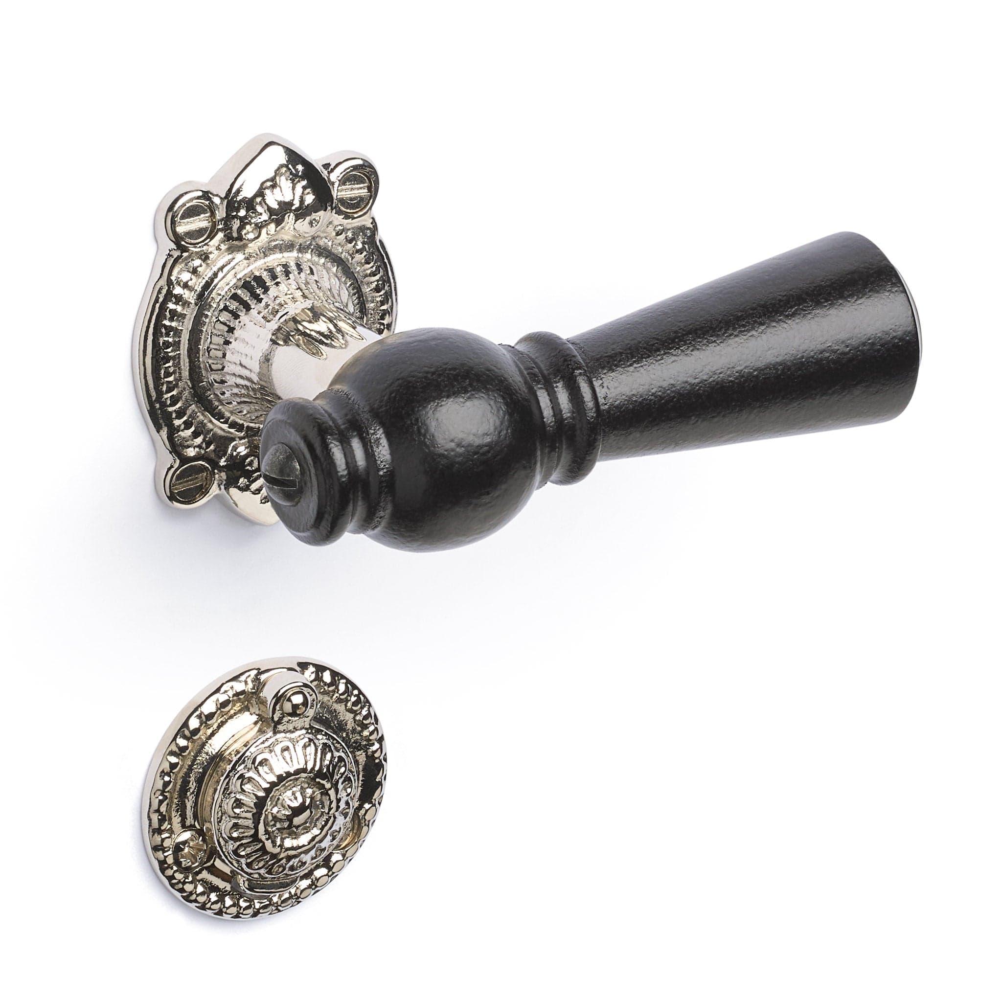 Østerbro | Dørhåndtag i Sortlakeret træ med almue rosetter og nøgleskilte i Blank Nikkel L 111 mm (C/C 30 mm) Sibes ØB-SO-1670-NI FINICC