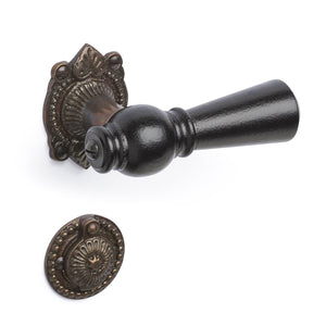 Østerbro | Dörrhandtag i Svart / Brunerad - 1670/1671 rosetter och nyckelskyltar