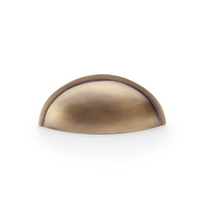 Quieslade | Handtag i Antik Mässing