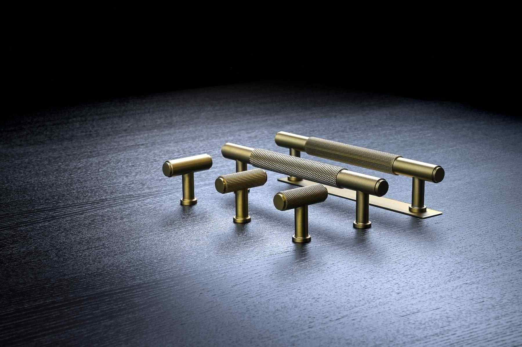 Salo Stripe | Greb/Knop i Mat Messing L 37 mm x D 35 mm Theofils TF-10200306 FINICC