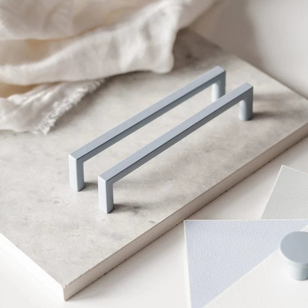 Square Slim | Handtag i Matt Blå