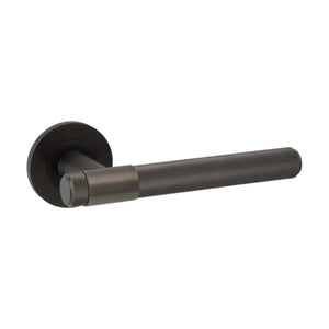 Kingston Reeded | Dörrhandtag i Dark Bronze