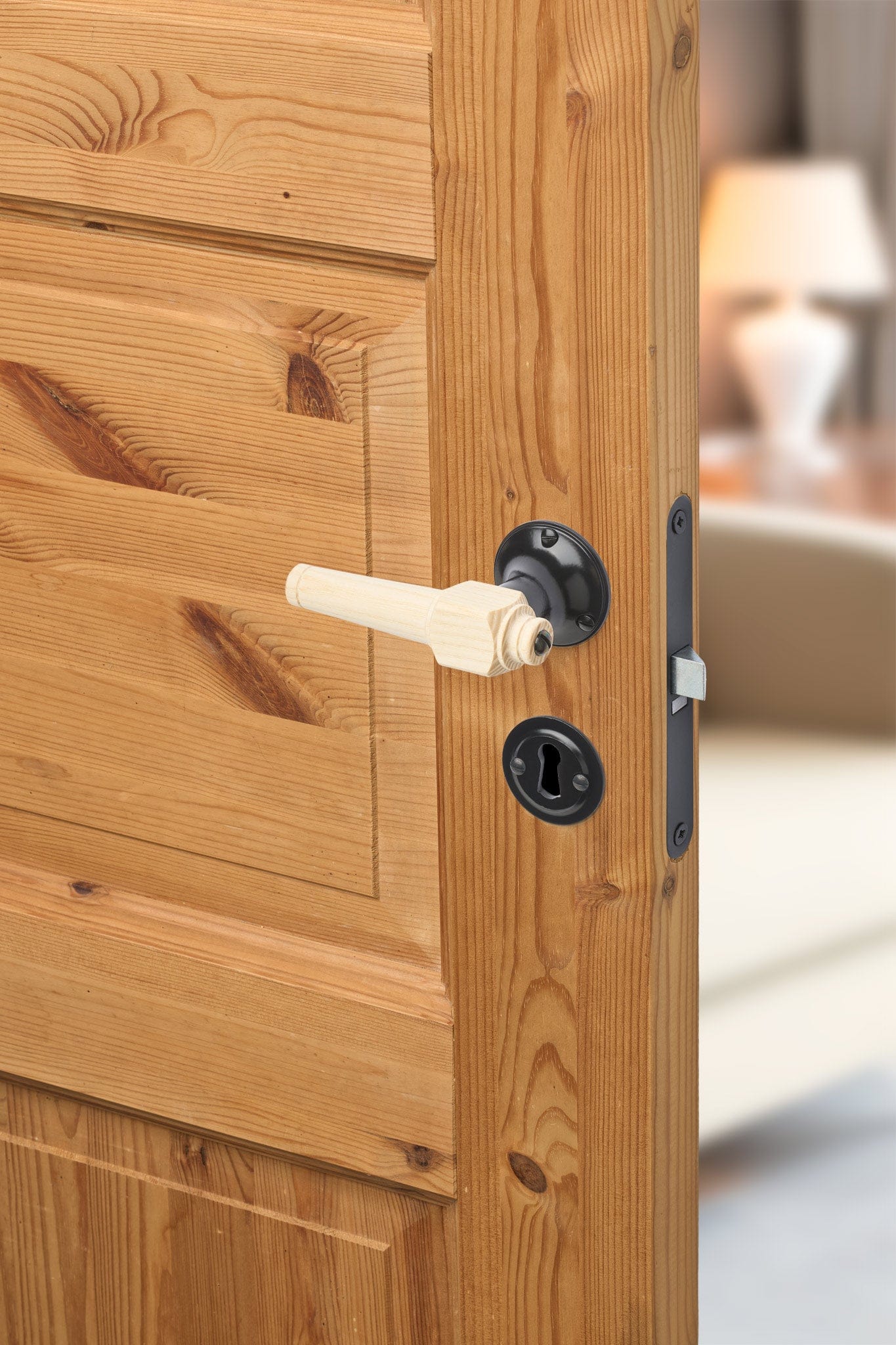 Svanemølle | Dørhåndtag i Asketræ med klassiske rosetter og nøgleskilte i Sortlakeret Messing L 111 mm (C/C 30 mm) Sibes SM-AS-1770-SO FINICC