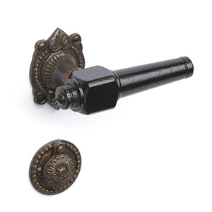 Svanemølle | Dörrhandtag i Svart / Brunerad - 1670/1671 rosetter och nyckelskyltar