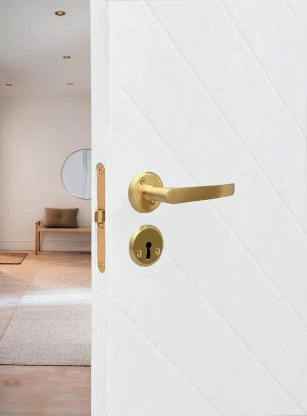 Tårbæk | Dørhåndtag i Børstet Messing med Lak inkl nøgleskilte L 115 mm (C/C 30 mm) Sibes KC-200140 FINICC