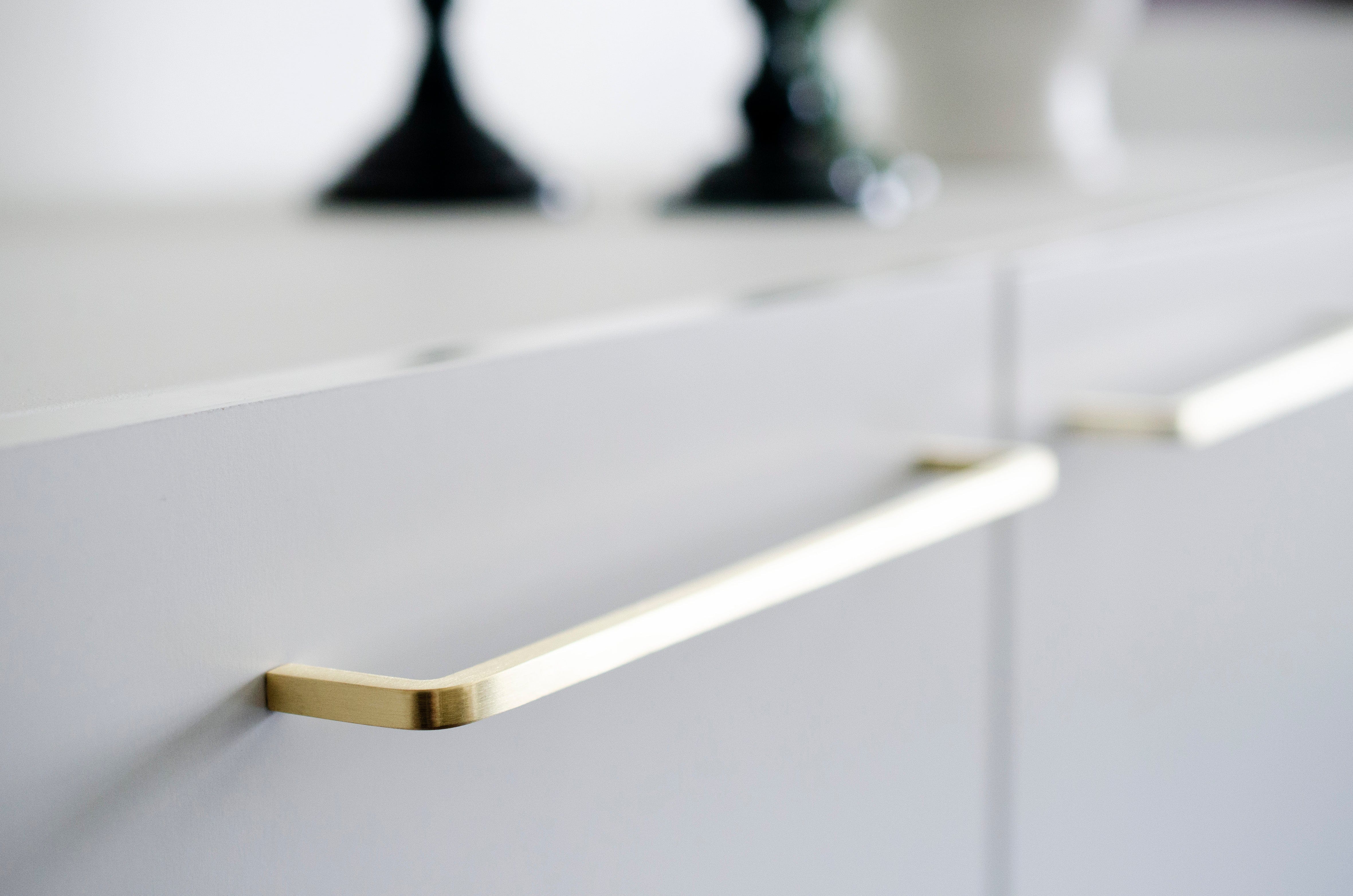 Thread | Handtag i Borstad Mässing - utan lack