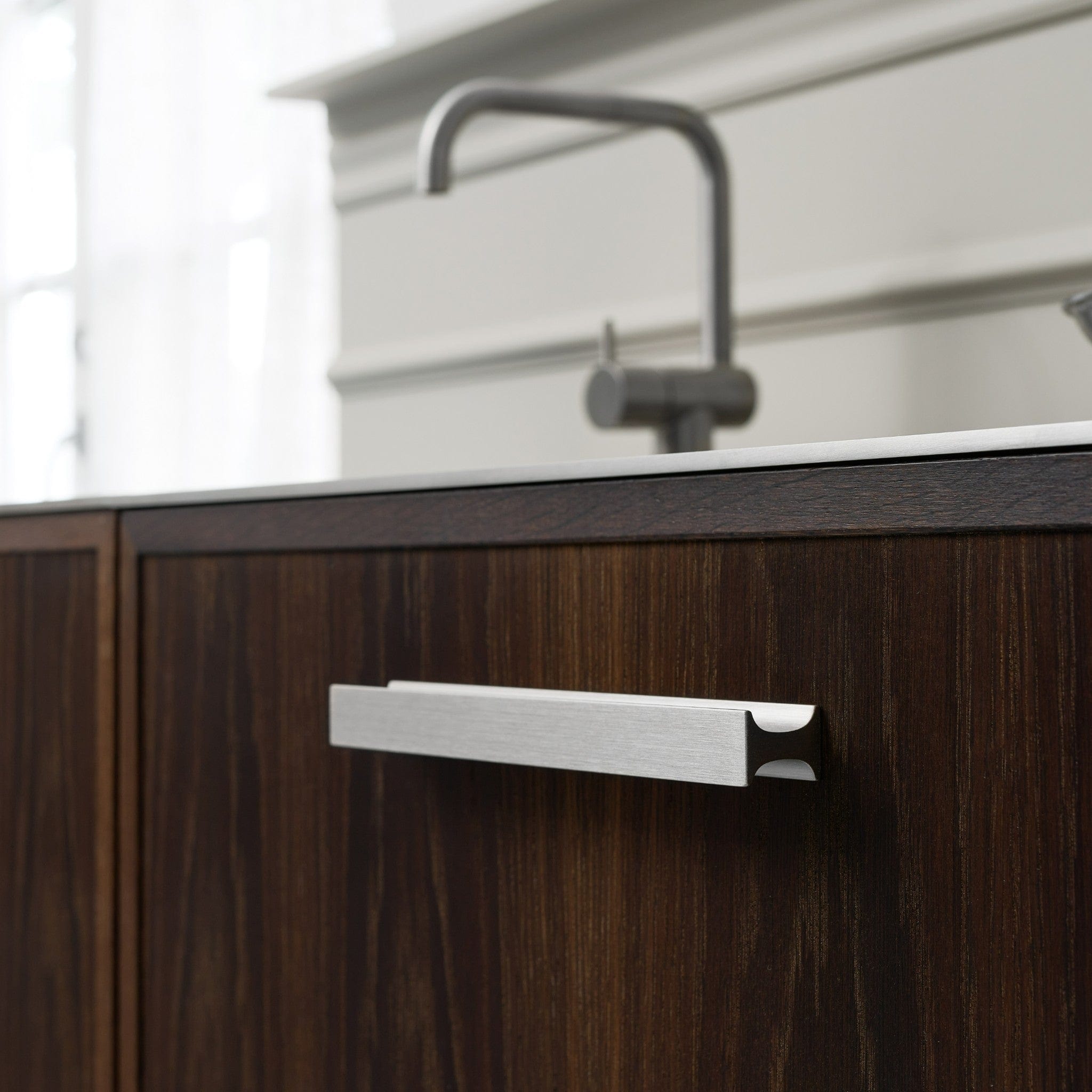 Track | Greb i Rustfrit Stål Finish Furnipart FINICC