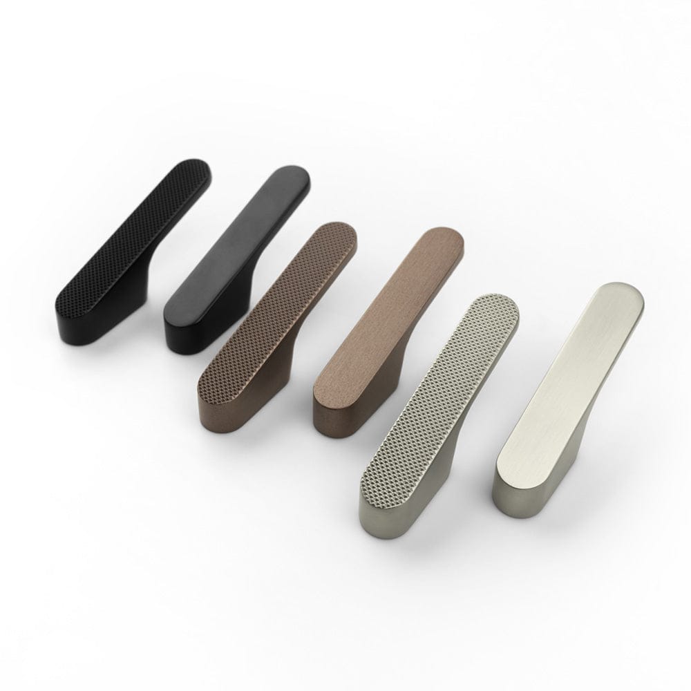 Vibe Plain | Knage i Børstet Rustfrit Stål Finish H 90 mm x D 37 mm Beslag Design 308421-21 FINICC