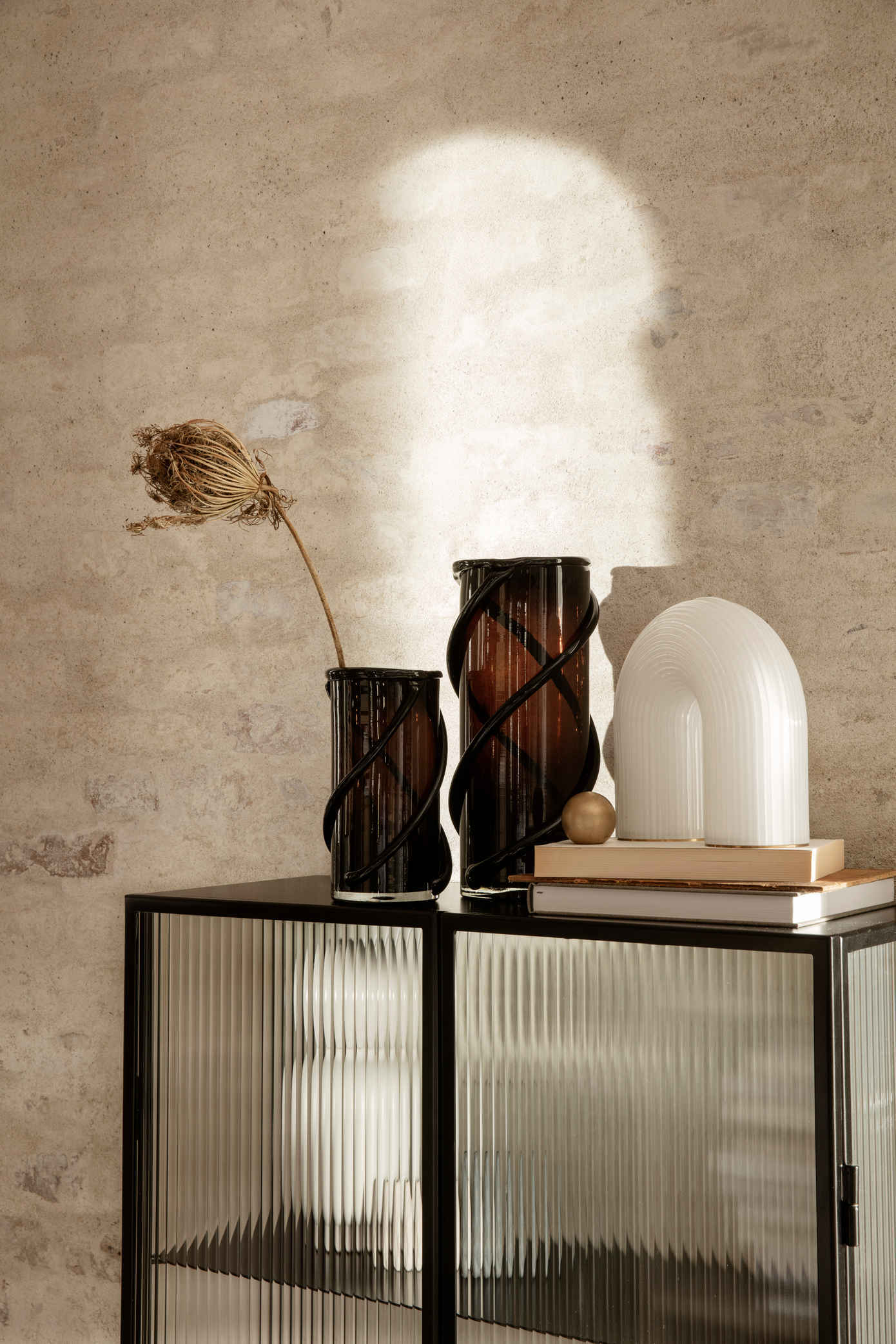 Vuelta Table Lamp - White